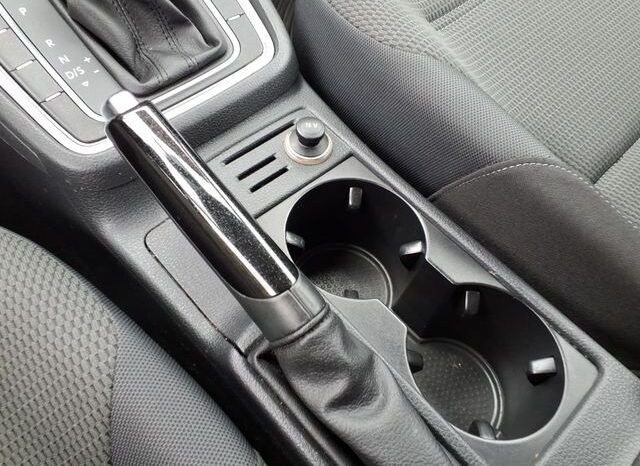 
 Volkswagen Golf full									