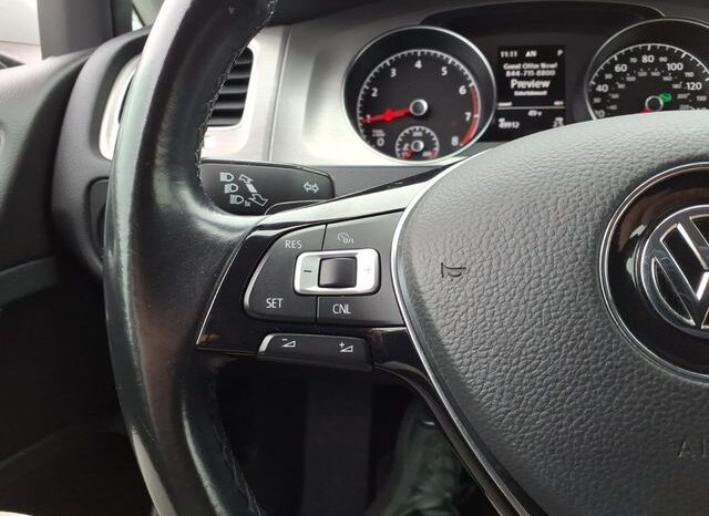 
 Volkswagen Golf full									