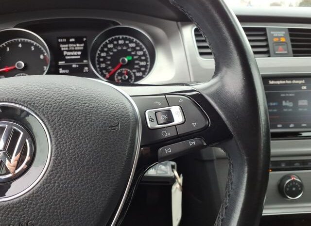 
 Volkswagen Golf full									