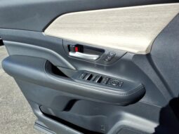 Toyota Grand Highlander full