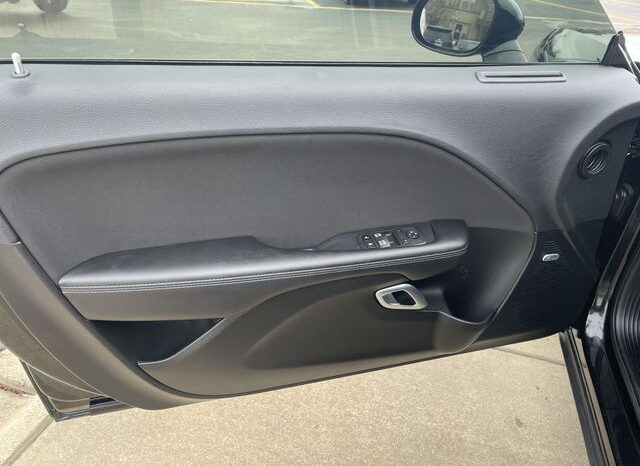 
 Dodge Challenger full									