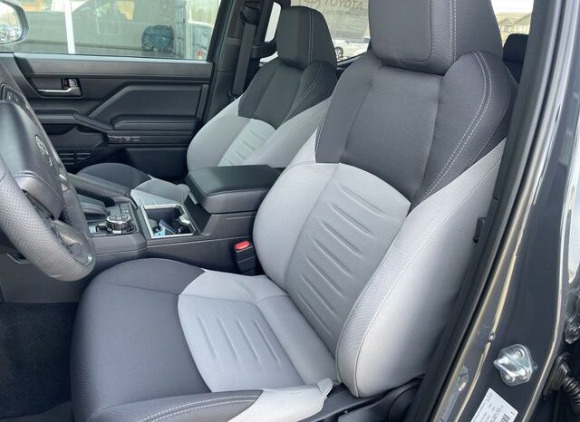 
 Toyota Tacoma Hybrid full									