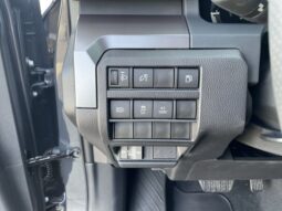 
 Toyota Tacoma Hybrid full									