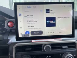 
 Toyota Tacoma Hybrid full									