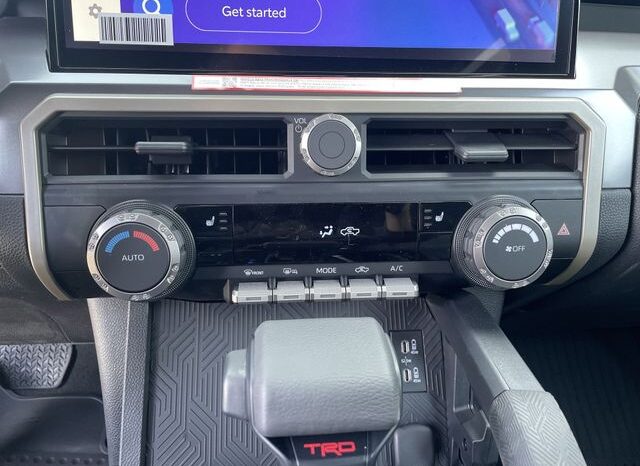 
 Toyota Tacoma Hybrid full									