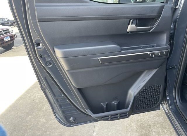 
 Toyota Tacoma Hybrid full									