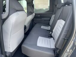 
 Toyota Tacoma Hybrid full									