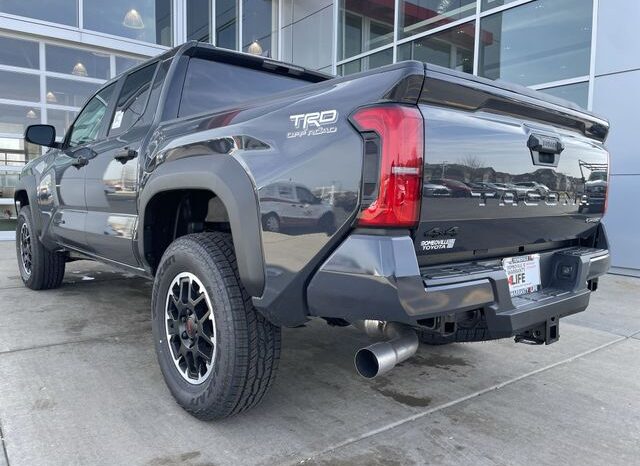 
 Toyota Tacoma Hybrid full									