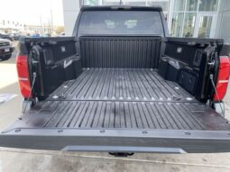 
 Toyota Tacoma Hybrid full									