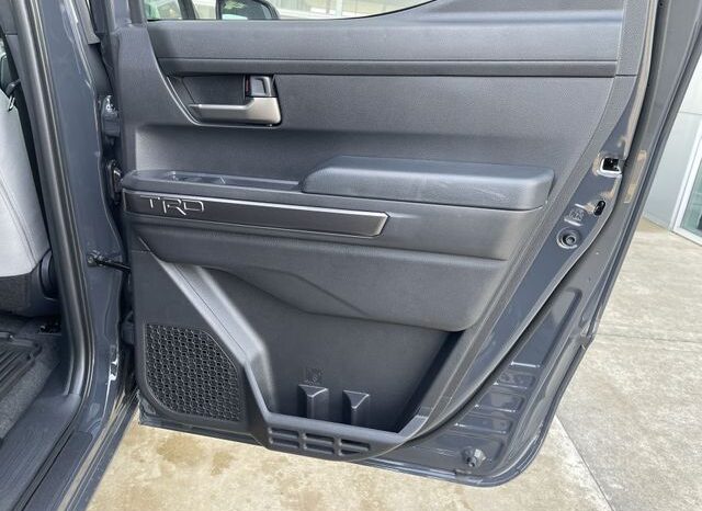 
 Toyota Tacoma Hybrid full									