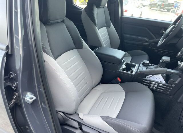 
 Toyota Tacoma Hybrid full									