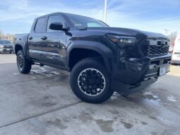 
 Toyota Tacoma Hybrid full									