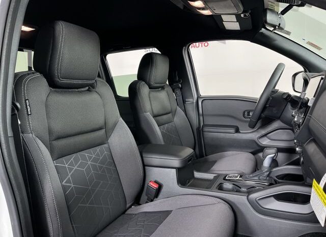 
 Nissan Frontier full									