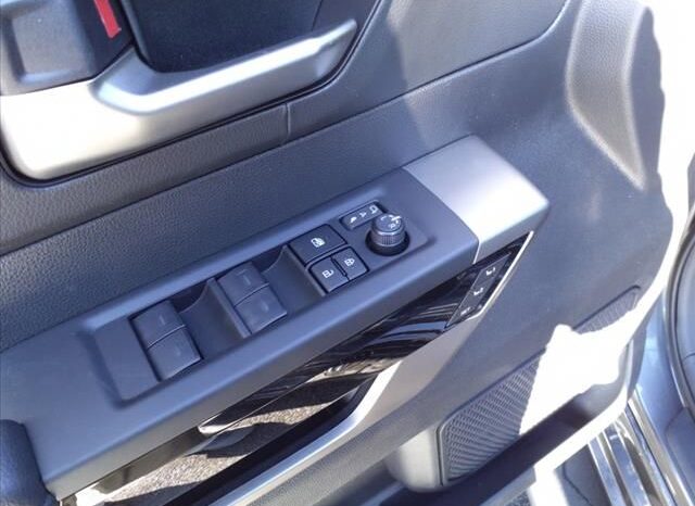 
 Toyota Tundra Hybrid full									