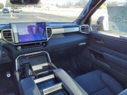 
 Toyota Tundra Hybrid full									