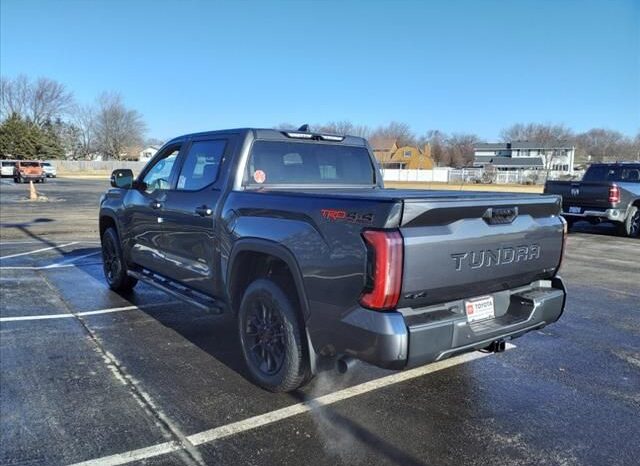 
 Toyota Tundra Hybrid full									