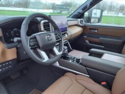 
 Toyota Tundra Hybrid full									