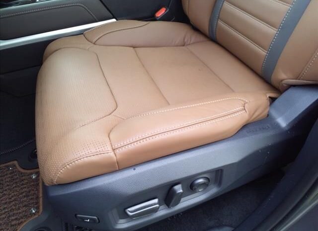 
 Toyota Tundra Hybrid full									