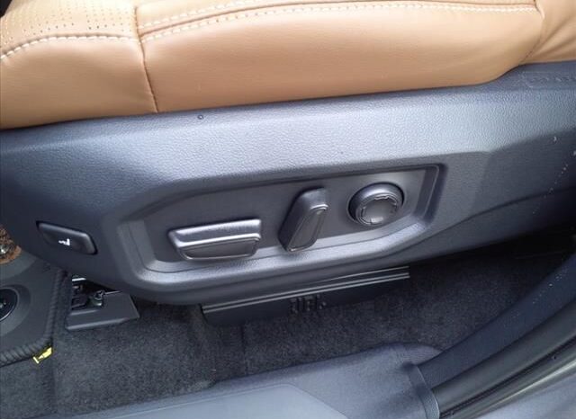 
 Toyota Tundra Hybrid full									