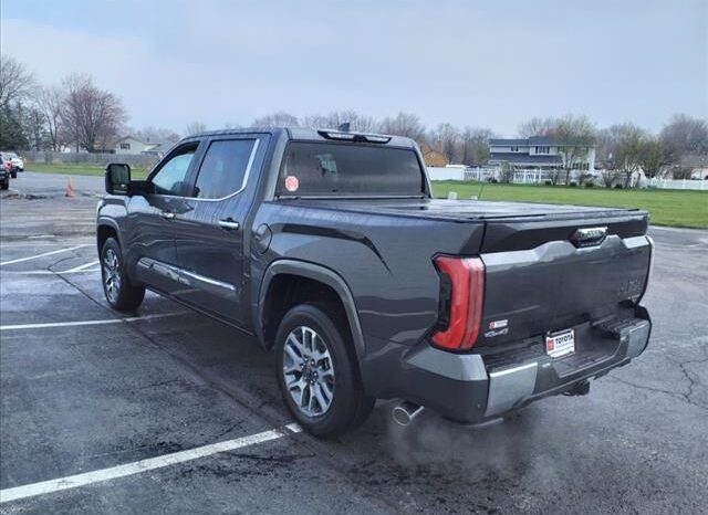 
 Toyota Tundra Hybrid full									