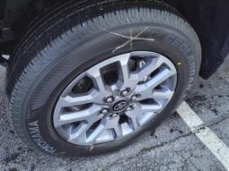 
 Toyota Tundra Hybrid full									