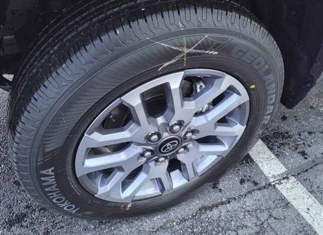 
 Toyota Tundra Hybrid full									