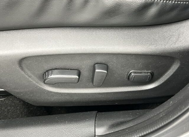 
 Nissan Rogue Sport full									