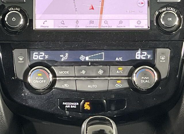 
 Nissan Rogue Sport full									