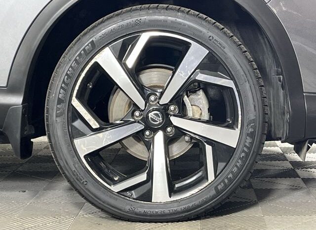 
 Nissan Rogue Sport full									