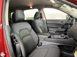 
 Nissan Pathfinder full									