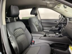 
 Nissan Pathfinder full									