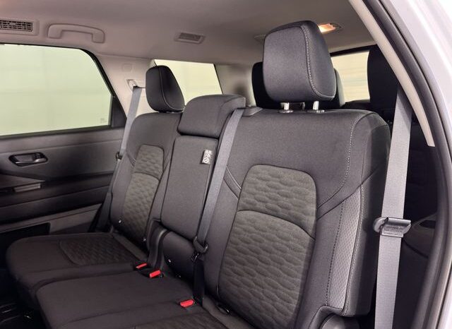 
 Nissan Pathfinder full									