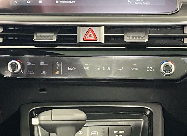 
 Kia K5 full									