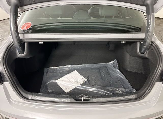 
 Kia K5 full									