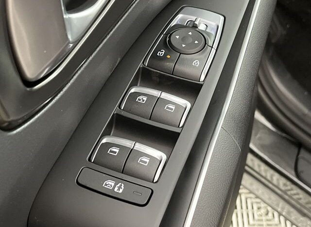 
 Kia Sorento Hybrid full									