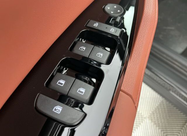 
 Kia Sportage Hybrid full									