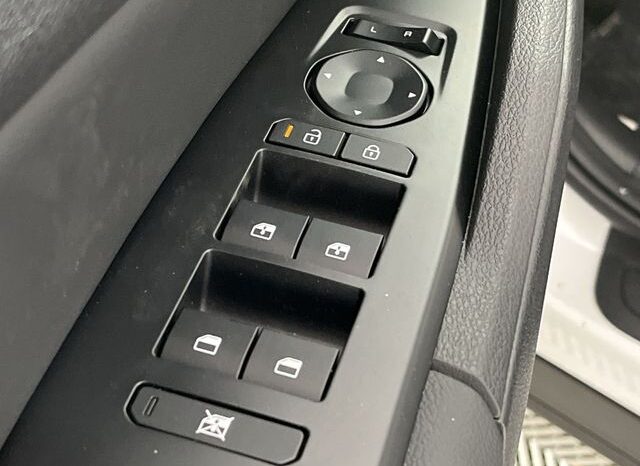 
 Kia Sportage full									