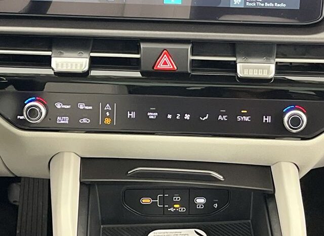 
 Kia Sportage Hybrid full									