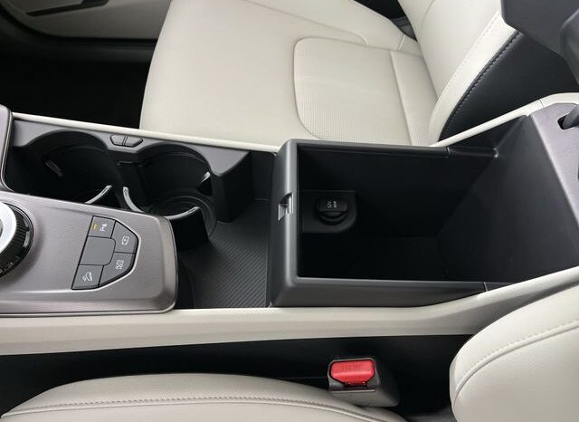 
 Kia Sportage Hybrid full									