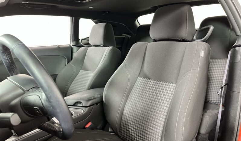 
 Dodge Challenger full									