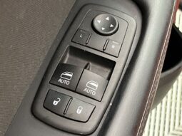 
 Dodge Challenger full									