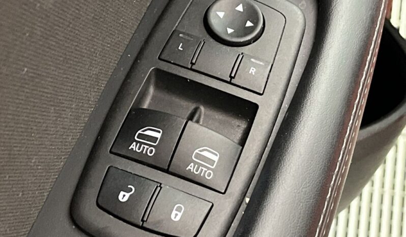 
 Dodge Challenger full									