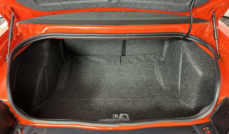 
 Dodge Challenger full									