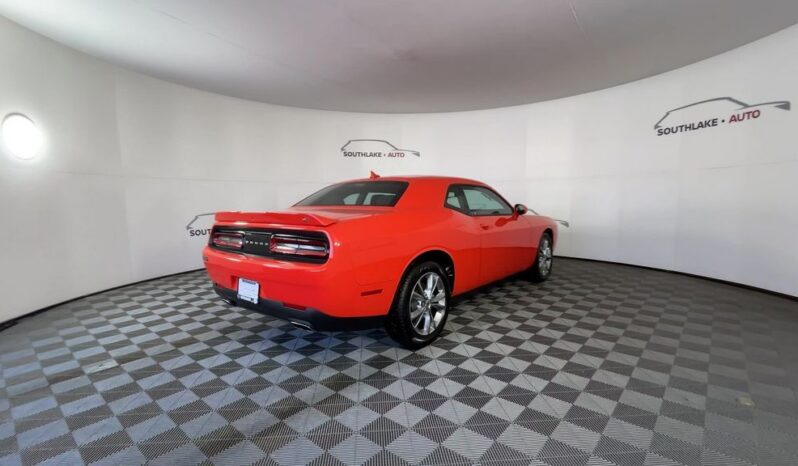 
 Dodge Challenger full									