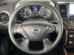 
 Nissan Pathfinder full									