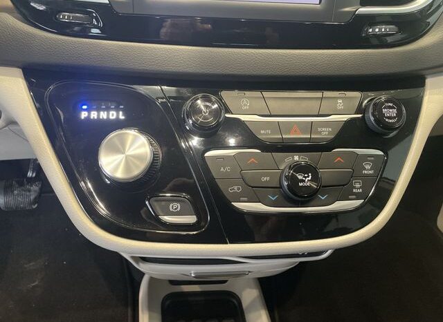 
 Chrysler Voyager full									