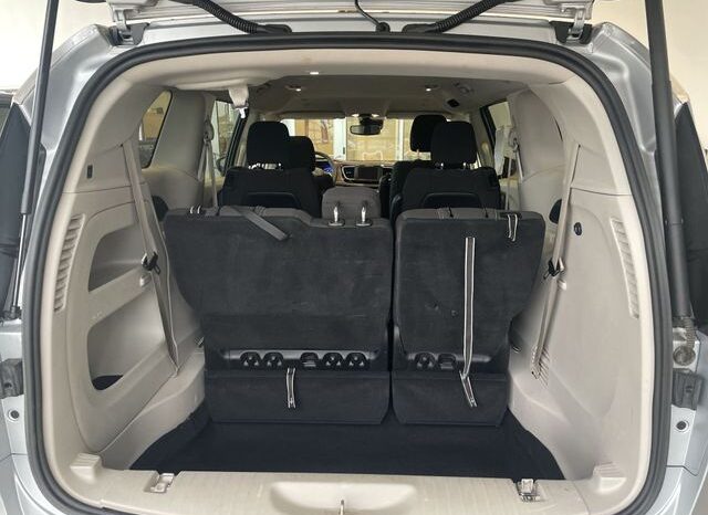 
 Chrysler Voyager full									