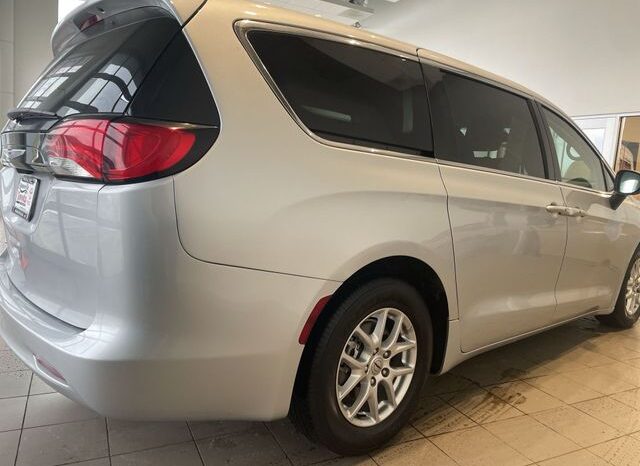 
 Chrysler Voyager full									