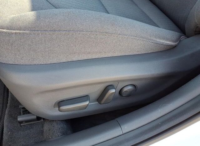 
 Hyundai Ioniq Hybrid full									