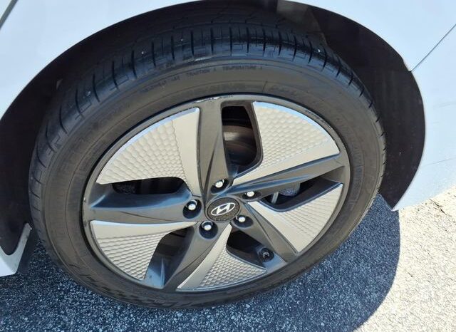 
 Hyundai Ioniq Hybrid full									